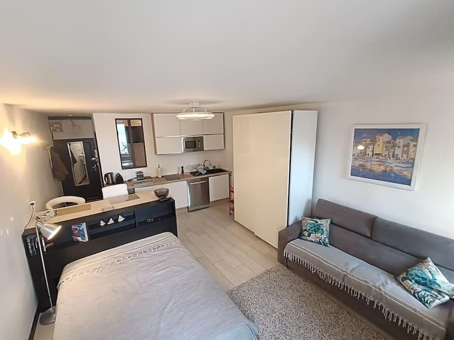 Emplacement Ideal, Vue Mer, Parking Offert Sanary-sur-Mer Exterior photo